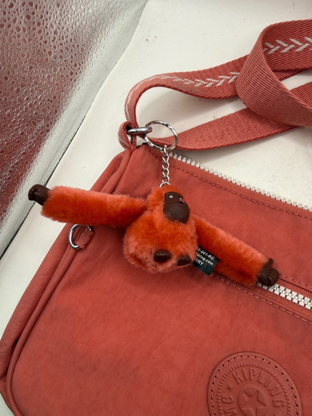 Kipling Coral Peach Nylon Crossbody Purse Bag Monkey Charm - Picture 2 of 12